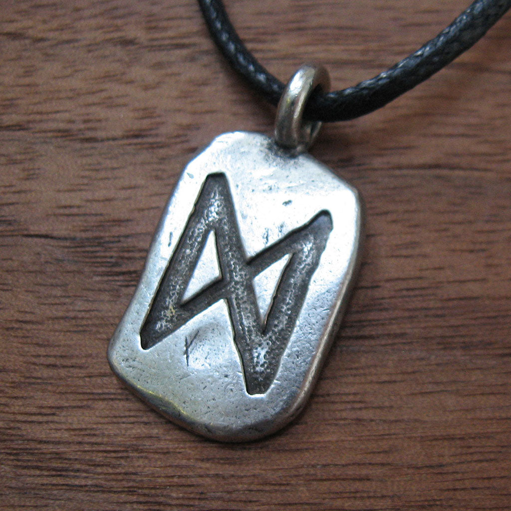 Dagaz (Beginnings) Rune Pendant